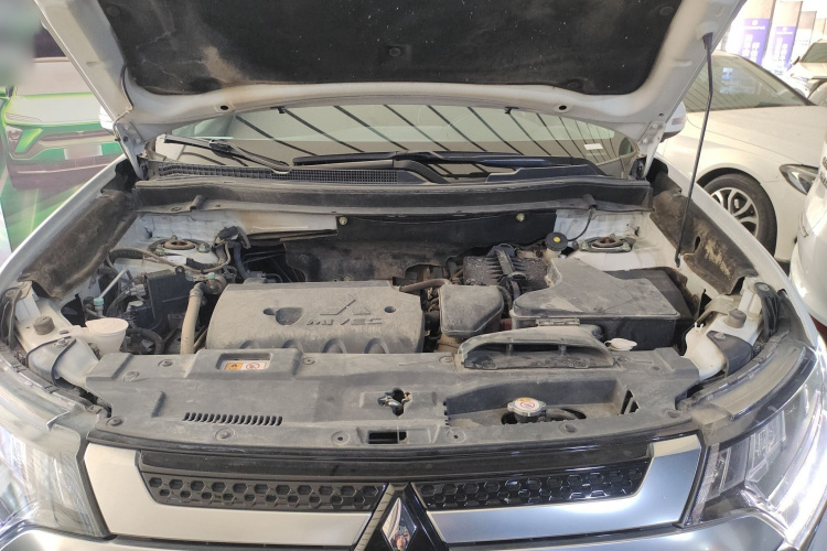 劳斯莱斯 欧蓝德 2022 #20 劳斯莱斯 欧蓝德 2022 汽车图片 #20