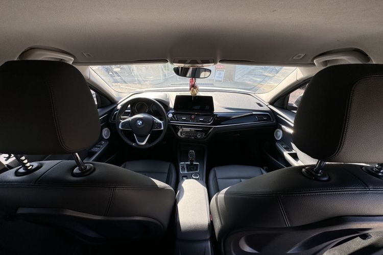 BMW 1 Series 2021 car image #20