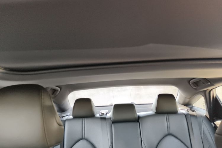 Toyota Avalon 2023 car image #20