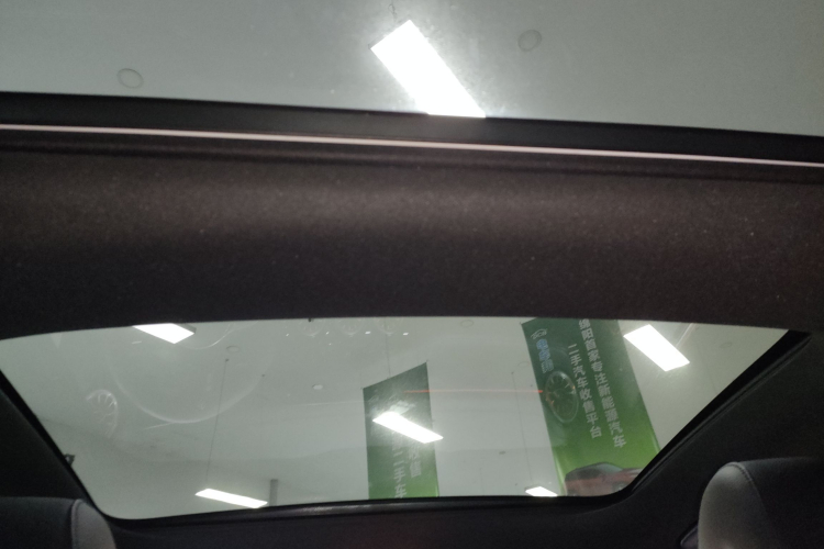 Mercedes-Benz EQA Class 2022 immagine di auto #20