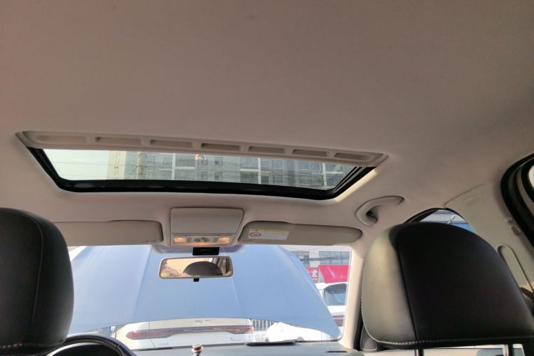 Volkswagen Gran Lavida 2015 car image #20