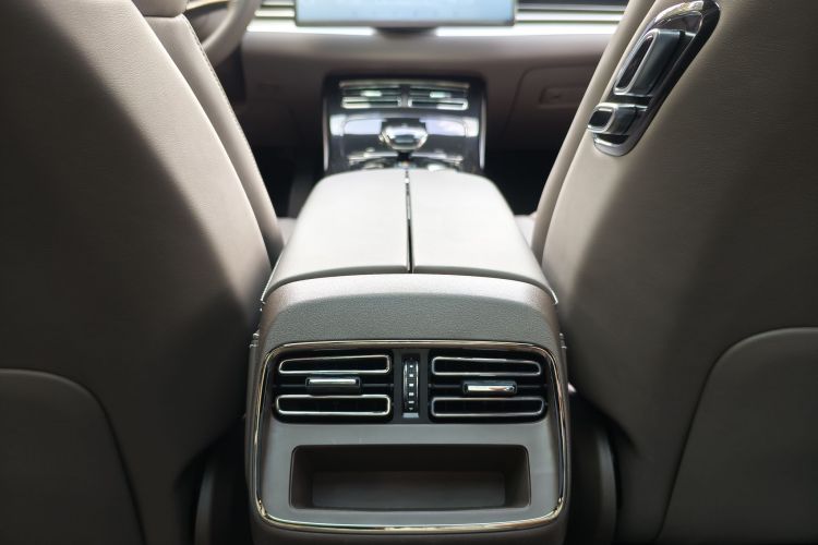 BYD Han 2023 #20 BYD Han 2023 car image #20