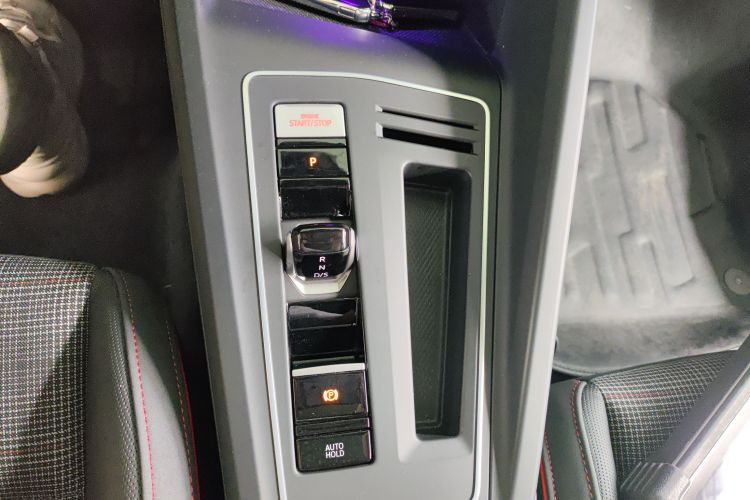 Volkswagen GolfGTI 2023 car image #20