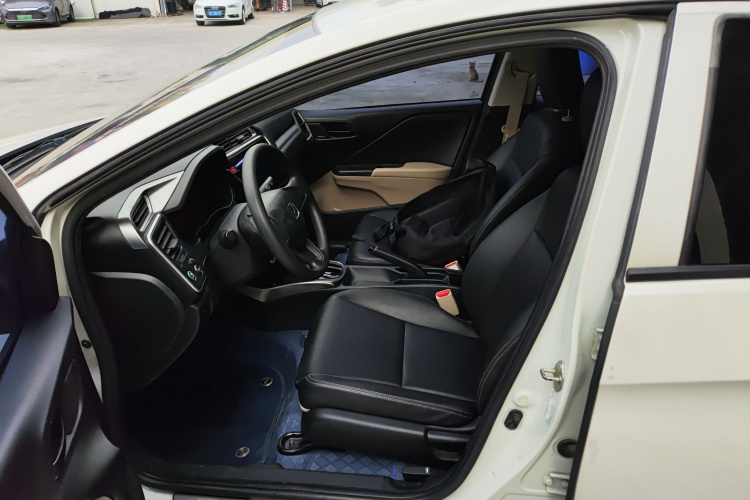 Honda Greiz 2018 car image #20