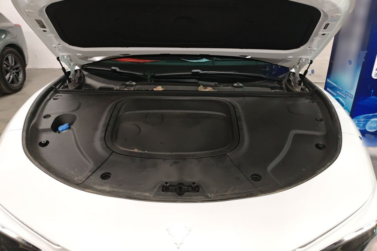 哪吒汽车 哪吒S猎装 2025 #20 哪吒汽车 哪吒S猎装 2025 汽车图片 #20