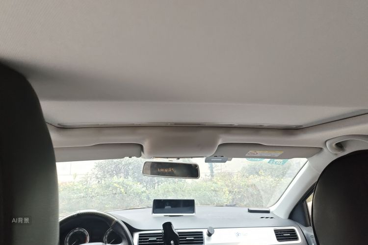 Skoda Rapid 2018 car image #20