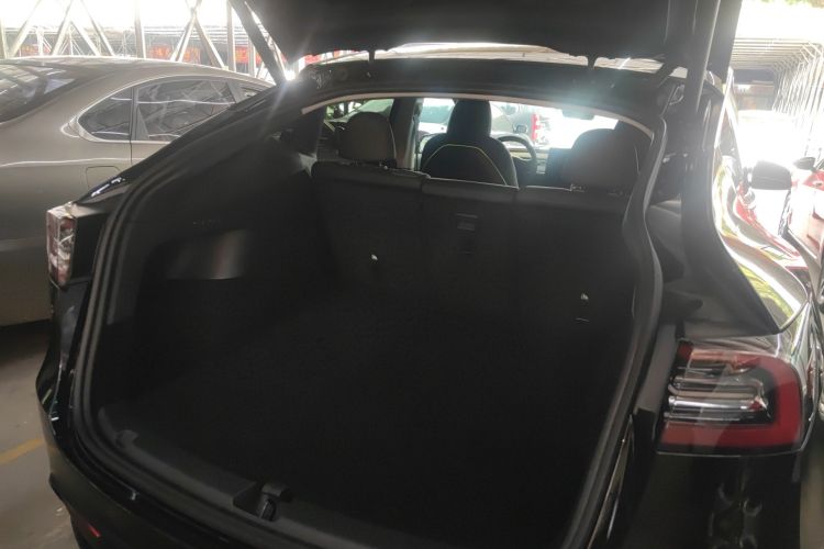 Tesla Model Y 2023 #20 Tesla Model Y 2023 car image #20