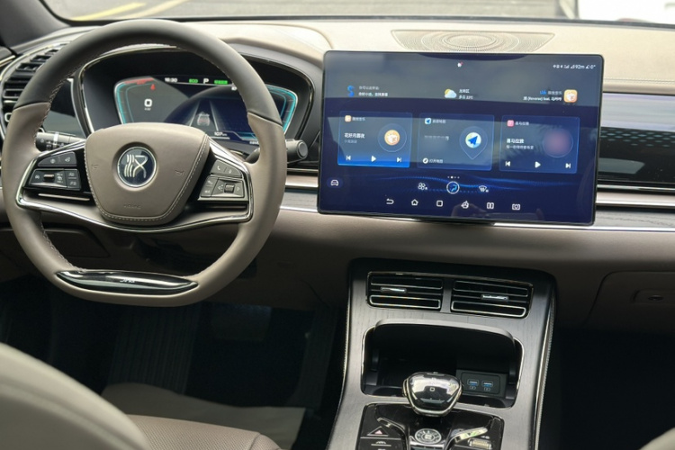 BYD Han 2021 car image #20