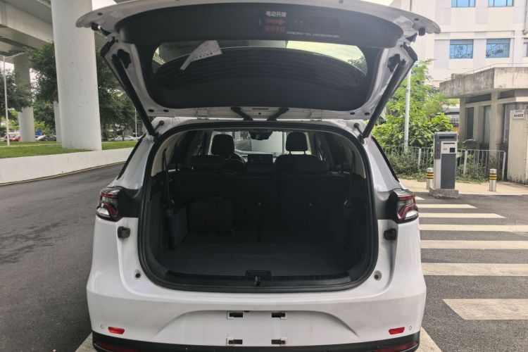 BYD Tang New Energy 2018 #20 BYD Tang New Energy 2018 car image #20