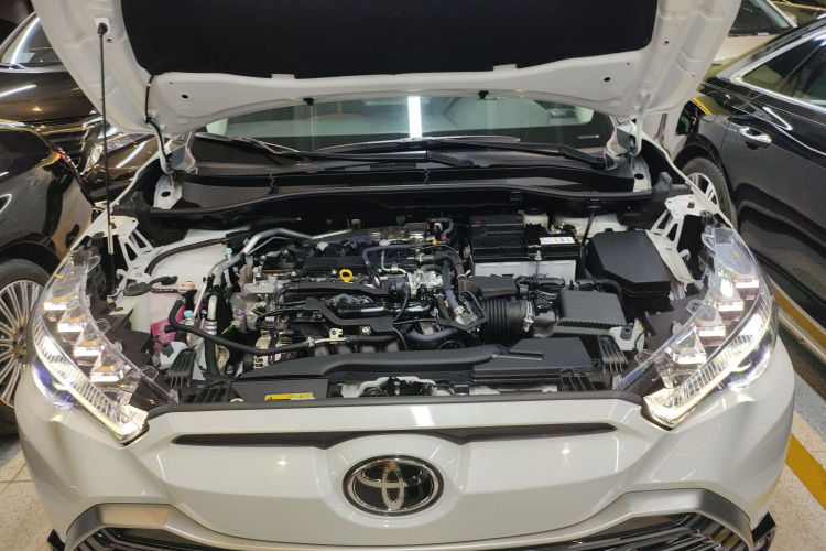 Toyota Frontlander 2023 #20 Toyota Frontlander 2023 immagine di auto #20