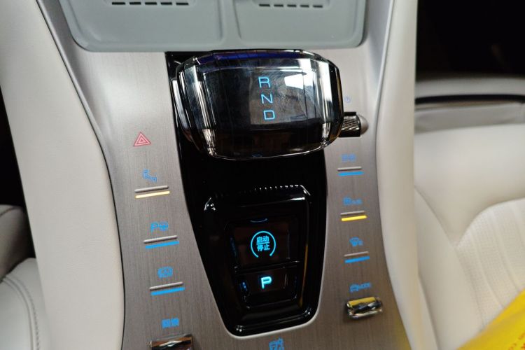 Denza N7 2023 صورة سيارة #20