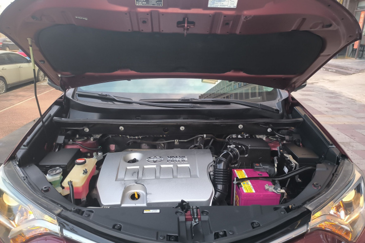 Toyota RAV4 2018 #20 Toyota RAV4 2018 car image #20