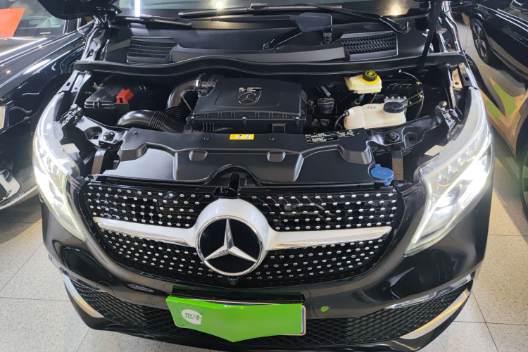 Mercedes-Benz V Class 2022 #20 Mercedes-Benz V Class 2022 car image #20