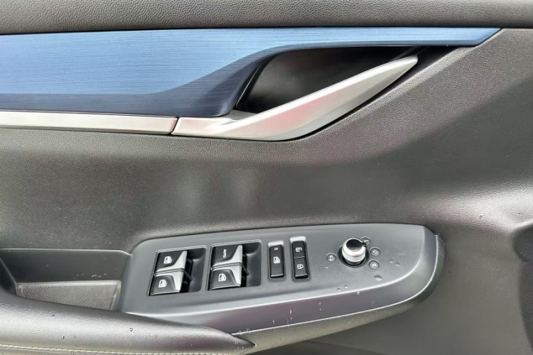 Changan CS55 EV 2021 car image #20
