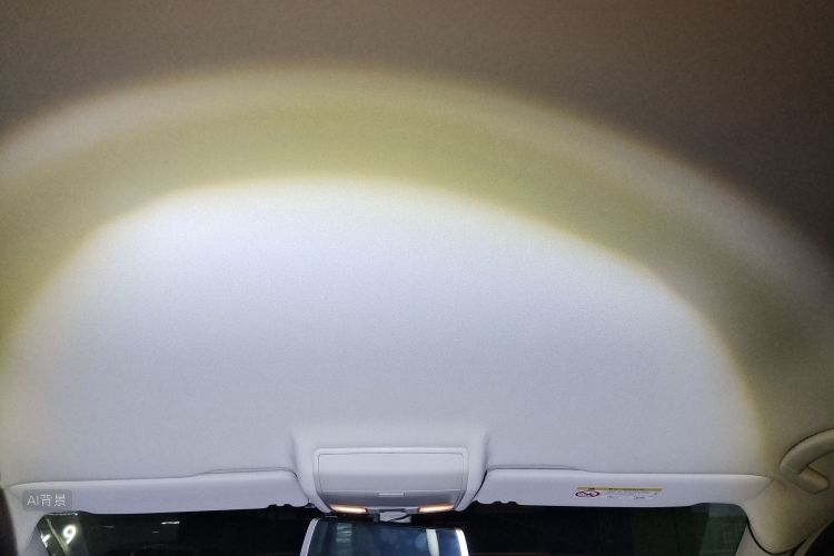 Volkswagen Touran 2018 immagine di auto #20