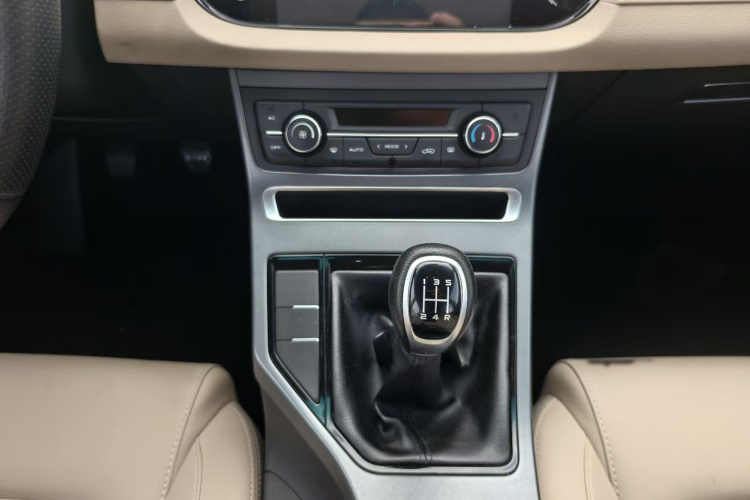 帝豪 2018 汽车图片 #20