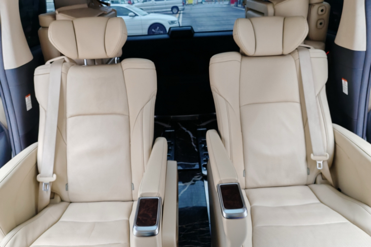 丰田 埃尔法 2021 汽车图片 #20