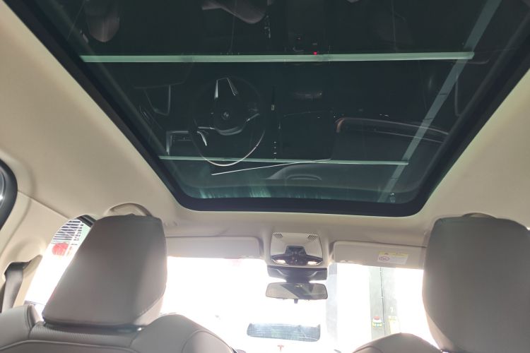 BMW iX1 2025 #20 BMW iX1 2025 صورة سيارة #20