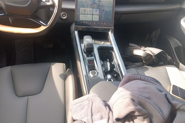 GEELY Boyue 2023 car image #20