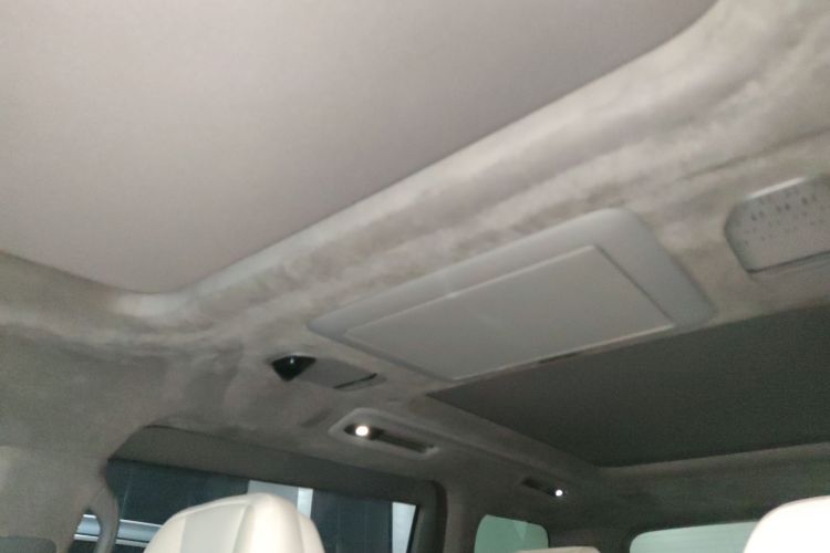 极氪 极氪009 2023 汽车图片 #20