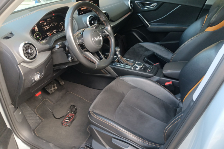 Q2L e-tron 2022 car image #20