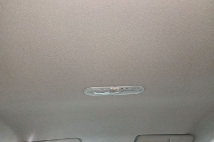 Nissan Sunny 2018 car image #20