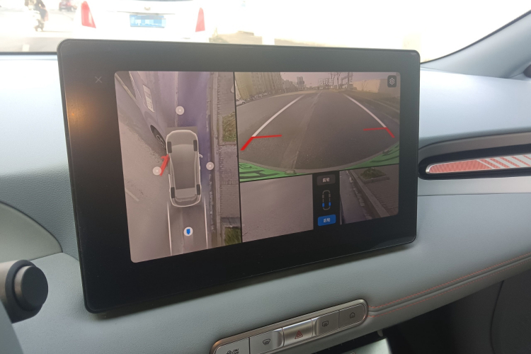 MG 4 EV 2025 car image #20