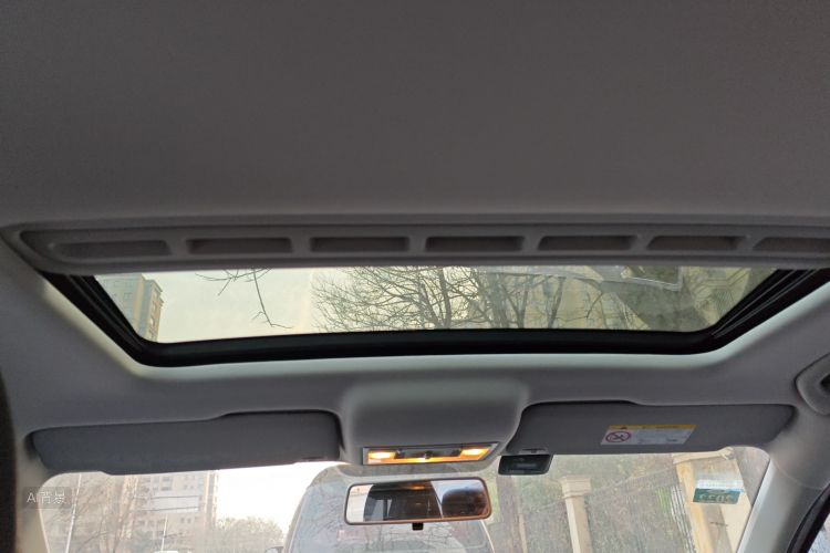 Skoda Rapid 2018 car image #20