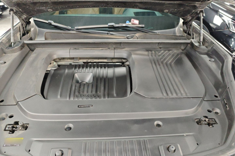 Lynk & Co 09 EM-P 2022 car image #20