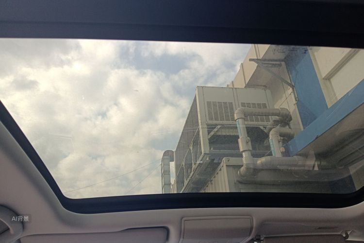 Volkswagen Touran 2018 car image #20