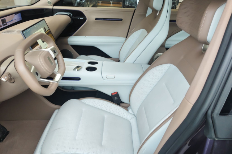 Avatr 07 2025 car image #20