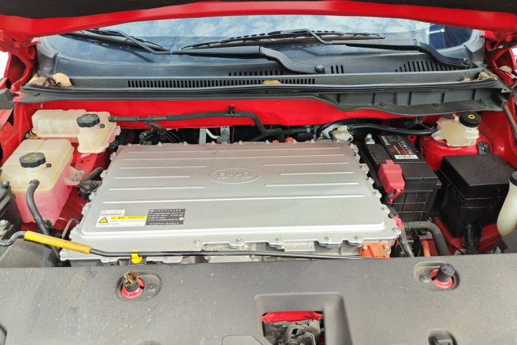 BYD Yuan New Energy 2018 #20 BYD Yuan New Energy 2018 car image #20