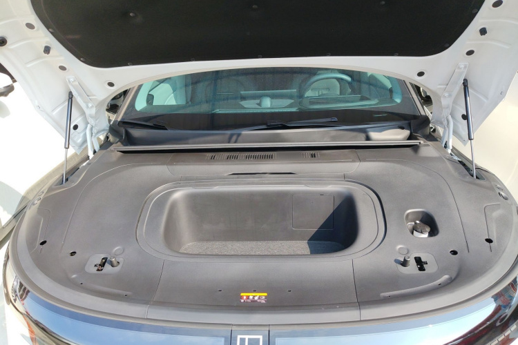 Zeekr 007 2024 car image #20
