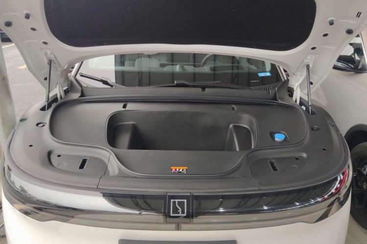 Zeekr 7X 2024 car image #20