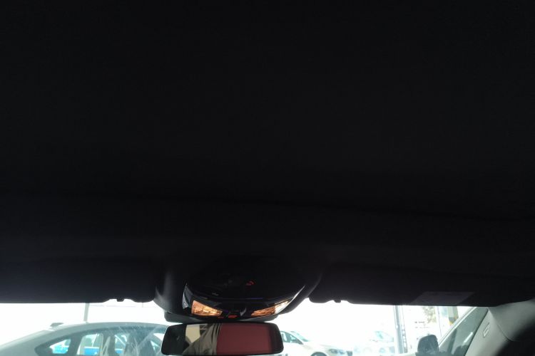 BMW i5 2024 car image #20