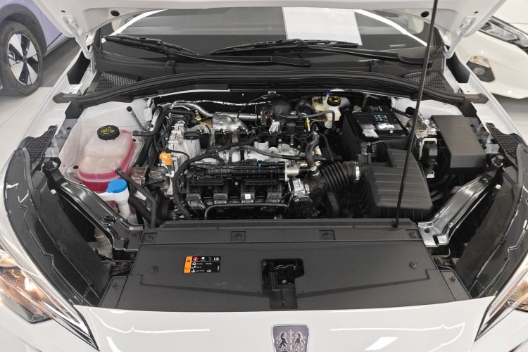 Roewe i5 2025 #20 Roewe i5 2025 car image #20