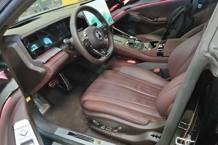 Denza Z9GT 2024 car image #20