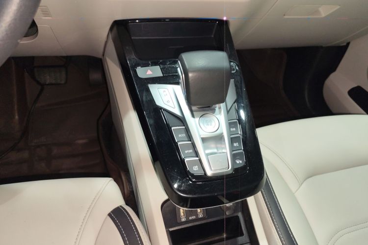 BYD Yuan Pro 2022 #20 BYD Yuan Pro 2022 car image #20