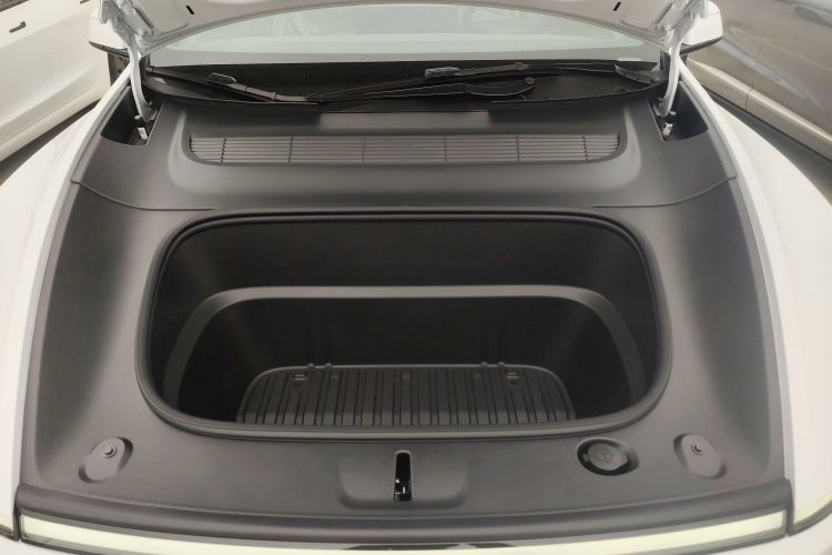 特斯拉 Model Y L 2025 汽车图片 #20