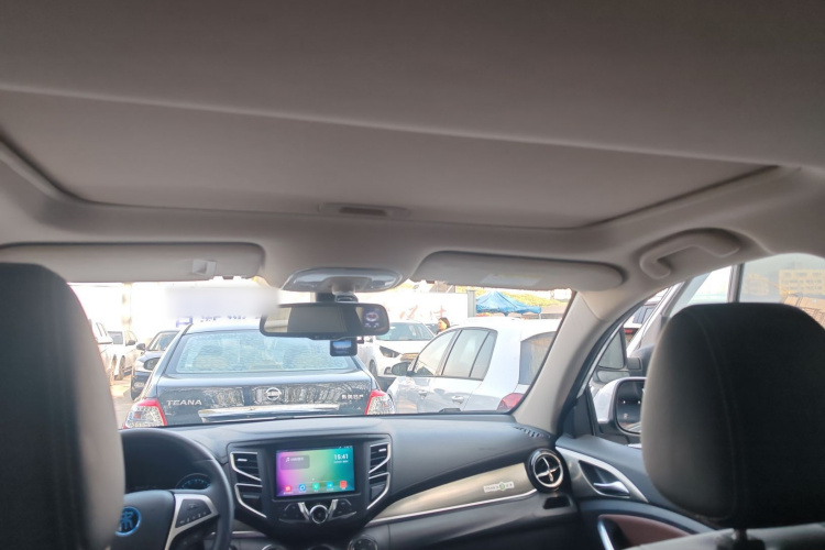 BYD Song New Energy 2018 #20 BYD Song New Energy 2018 car image #20