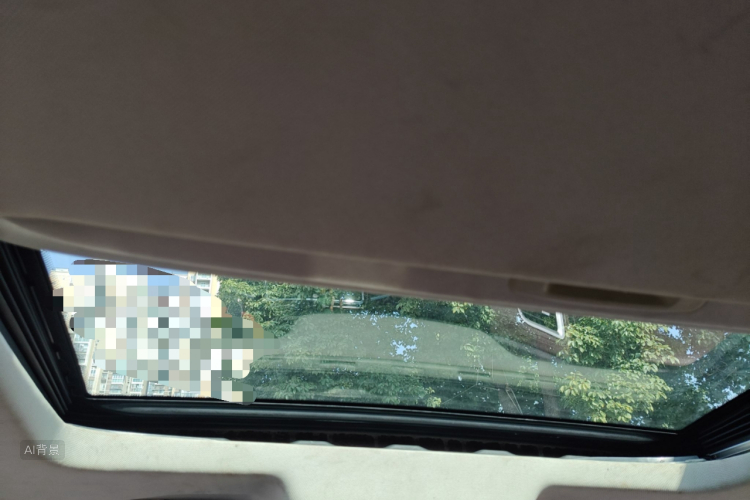 SWM X7 2017 صورة سيارة #20