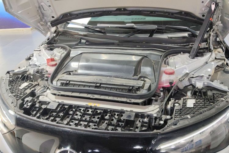 Mercedes-Benz EQE Class 2024 #20 Mercedes-Benz EQE Class 2024 car image #20