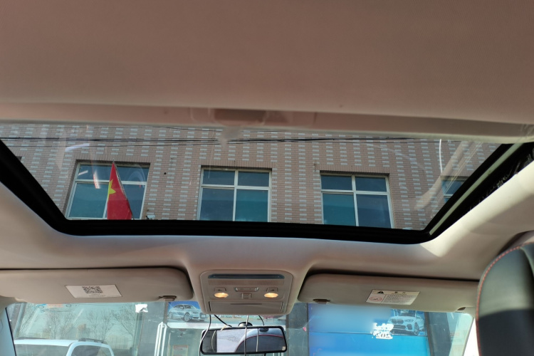 Forthing JOYEAR X5 2019 car image #20