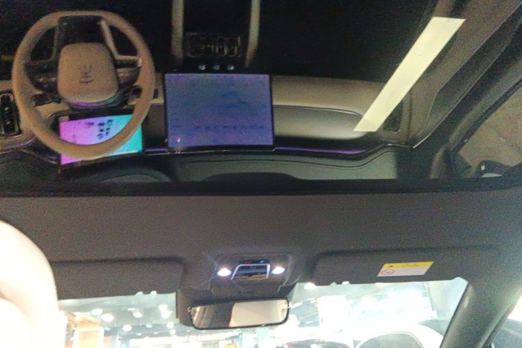 BYD SongL EV 2025 #20 BYD SongL EV 2025 car image #20