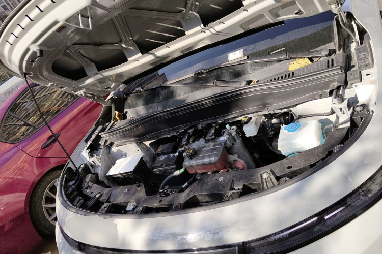 零跑汽车 零跑B10 2025 汽车图片 #20