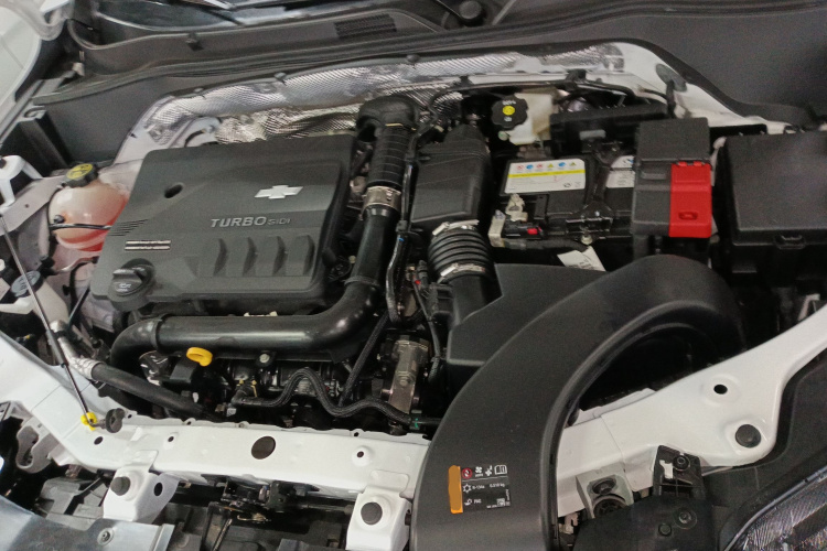 Chevrolet Tracker 2025 изображение автомобиля #20