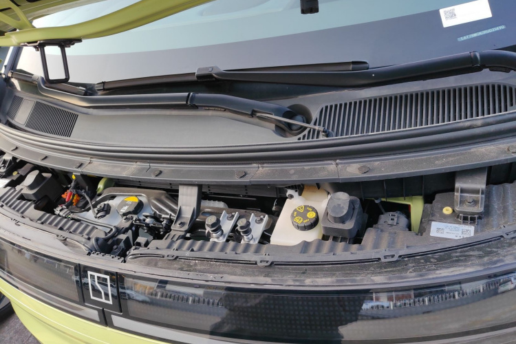 极氪 极氪MIX 2024 汽车图片 #20