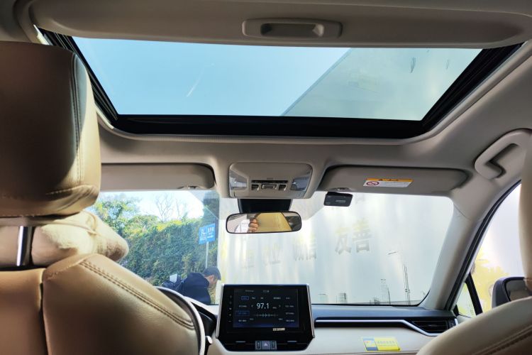 Toyota RAV4 2020 car image #20