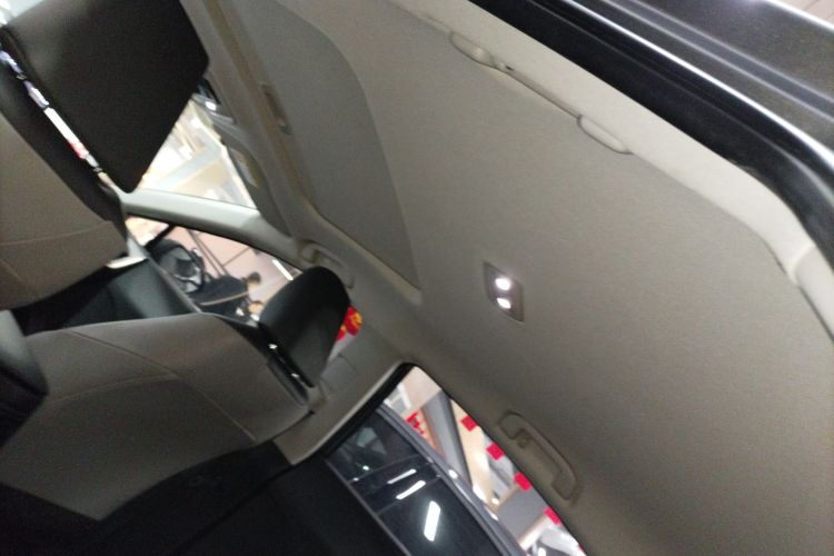 Toyota bZ3 2023 صورة سيارة #20