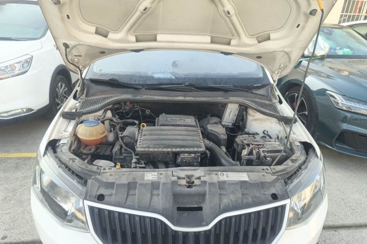 Skoda Fabia 2018 car image #20